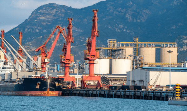 Sản xuất pha chế xăng dầu là gì