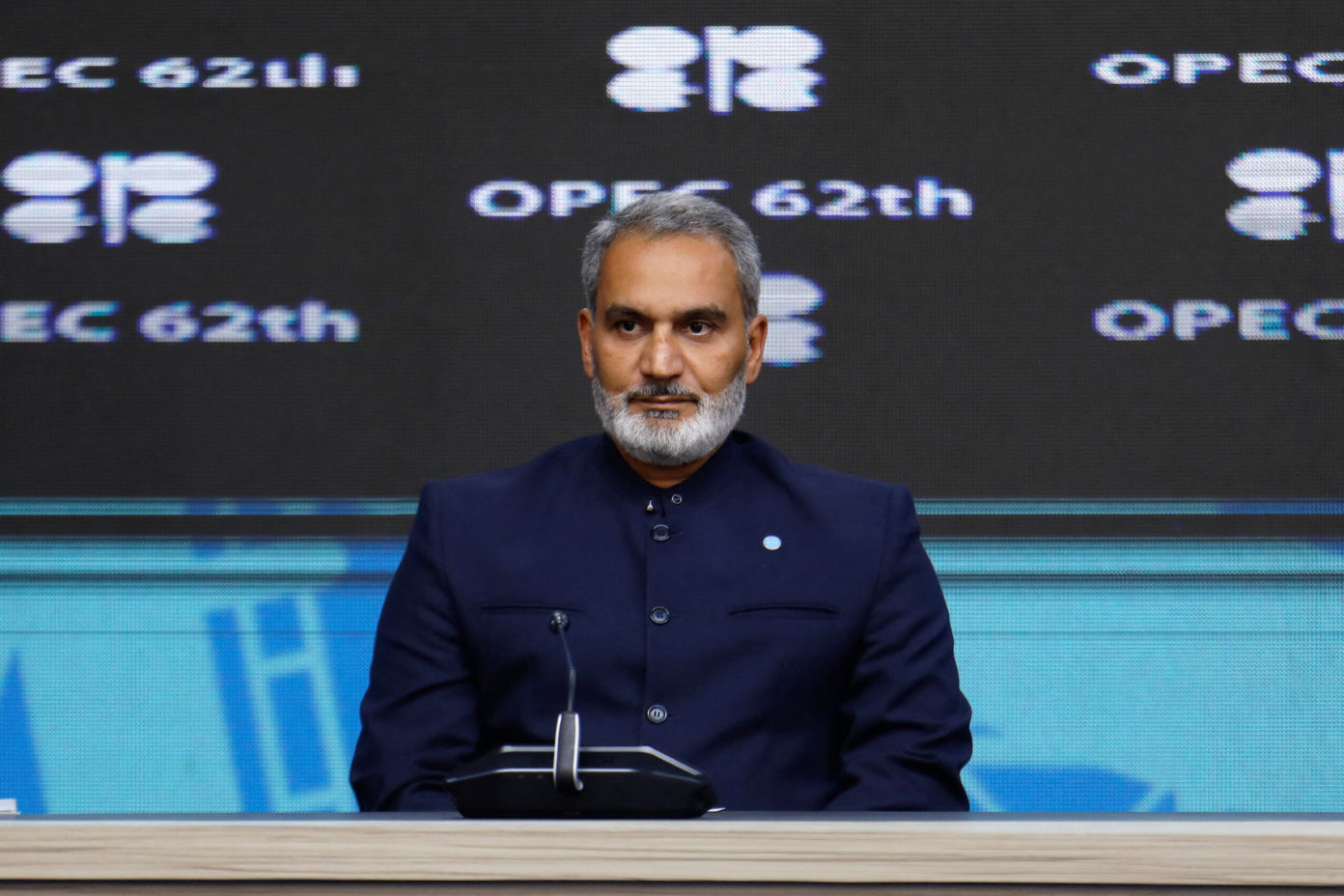 Tổng Thư ký OPEC Haitham Al Ghais khẳng định ngành dầu mỏ sẽ cần một khoản đầu tư khổng lồ lên tới 17,4 nghìn tỷ USD
