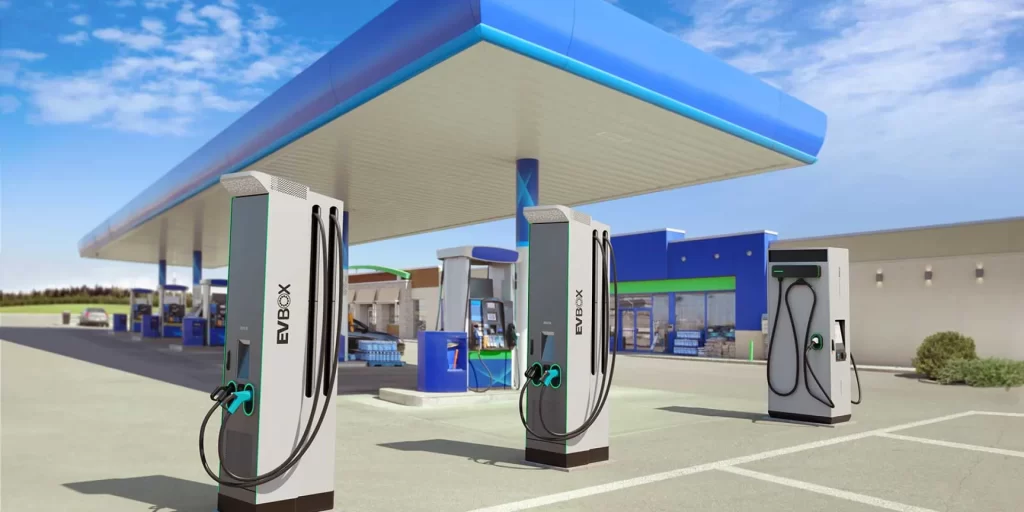 Trạm nạp năng lượng "hybrid" kết hợp xăng và điện