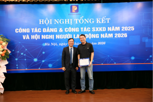 Khen thưởng danh hiệu Tập thể xuất sắc